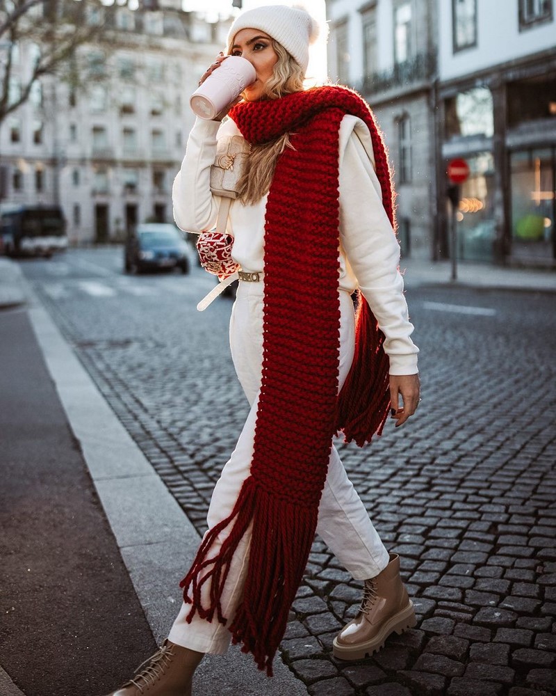 Модные шарфы осени и зимы / с чем носить и где искать | MARIECLAIRE